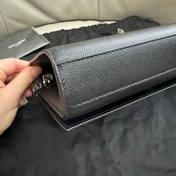 Saint Laurent Kate Shoulder Bag - Picture 6 of 8